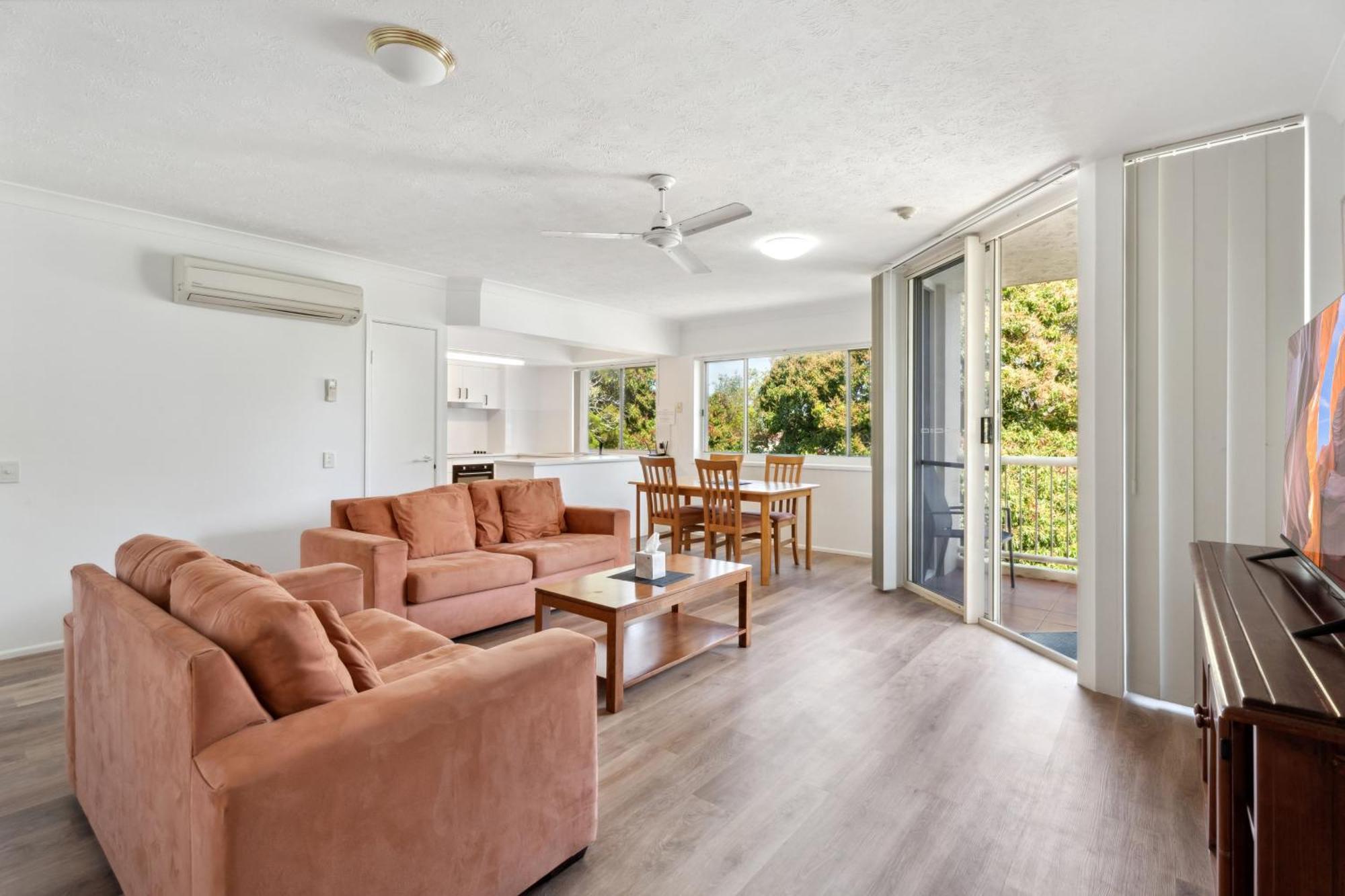 Aparthotel Charlton On The Esplanade à Hervey Bay Extérieur photo