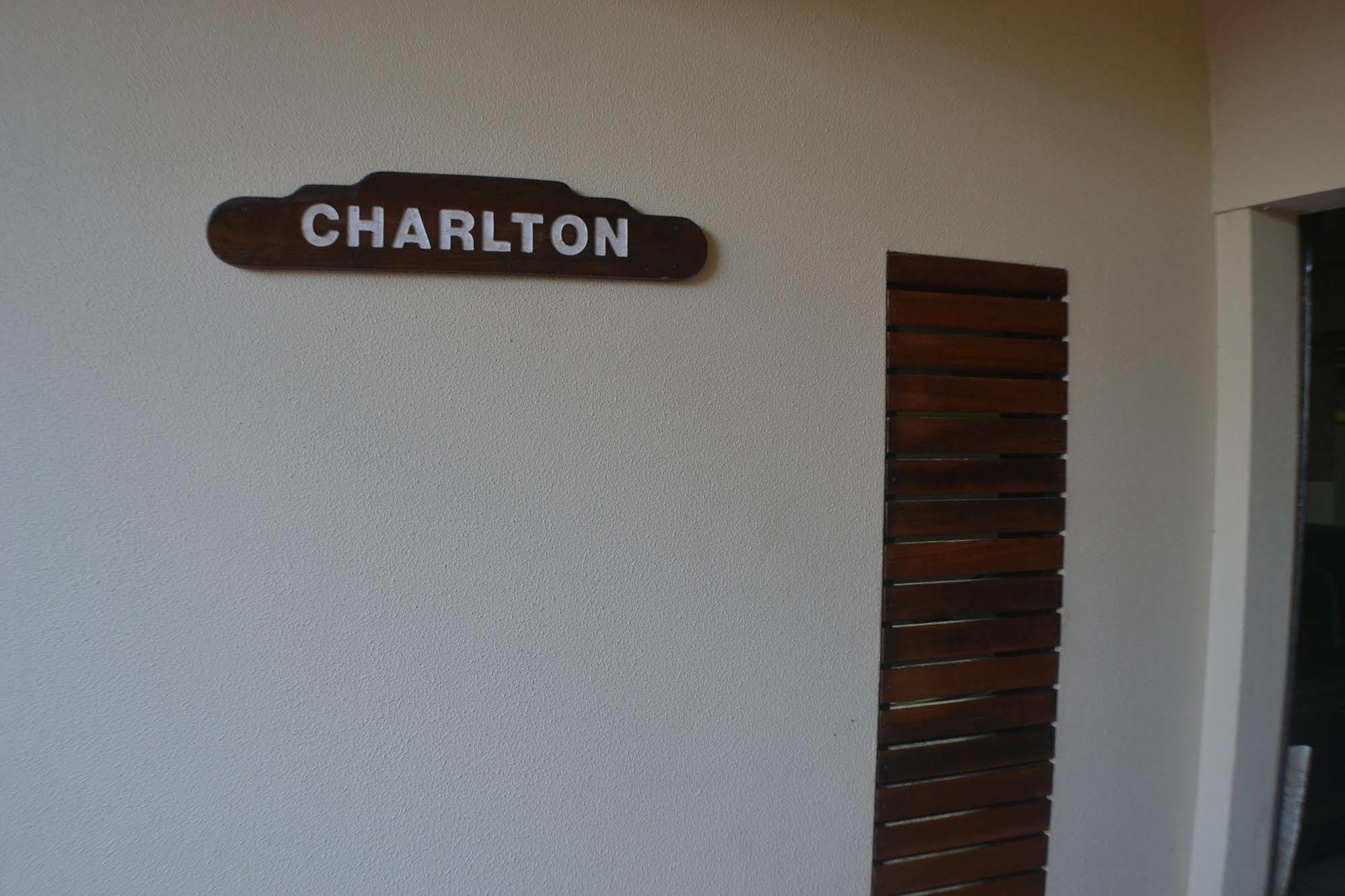 Aparthotel Charlton On The Esplanade à Hervey Bay Extérieur photo